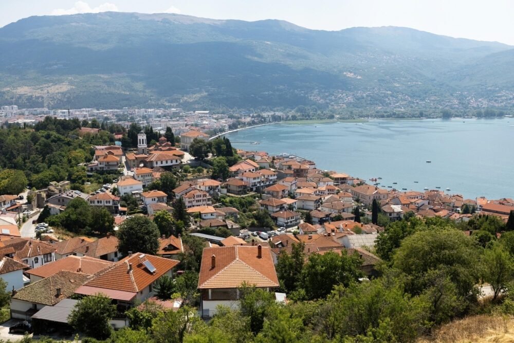 Lac d’Ohrid et vieille ville d’Ohrid, Macédoine du Nord
