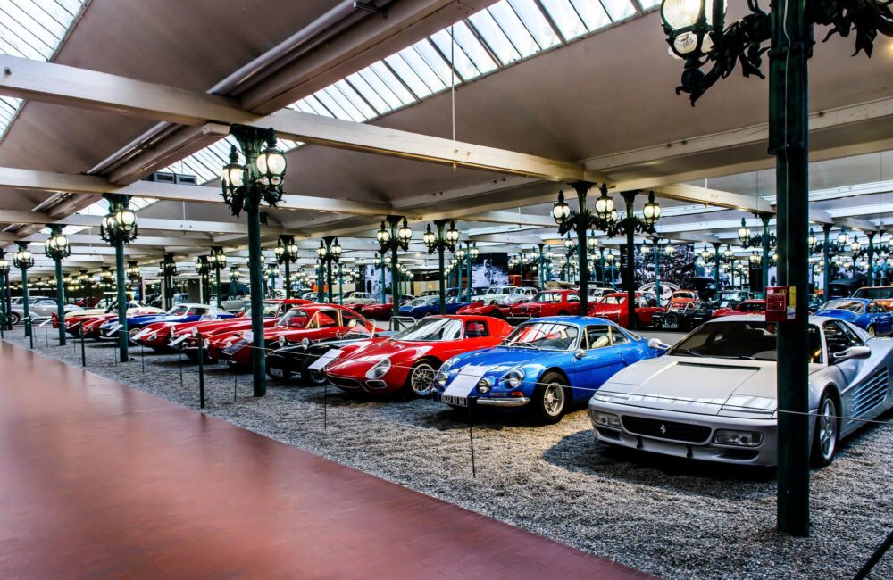 Le musée national de l'Automobile de Mulhouse et son impressionnante collection de voitures