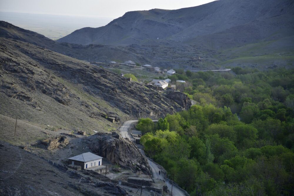 Le village de Sentob et les monts Nourata, Ouzbékistan