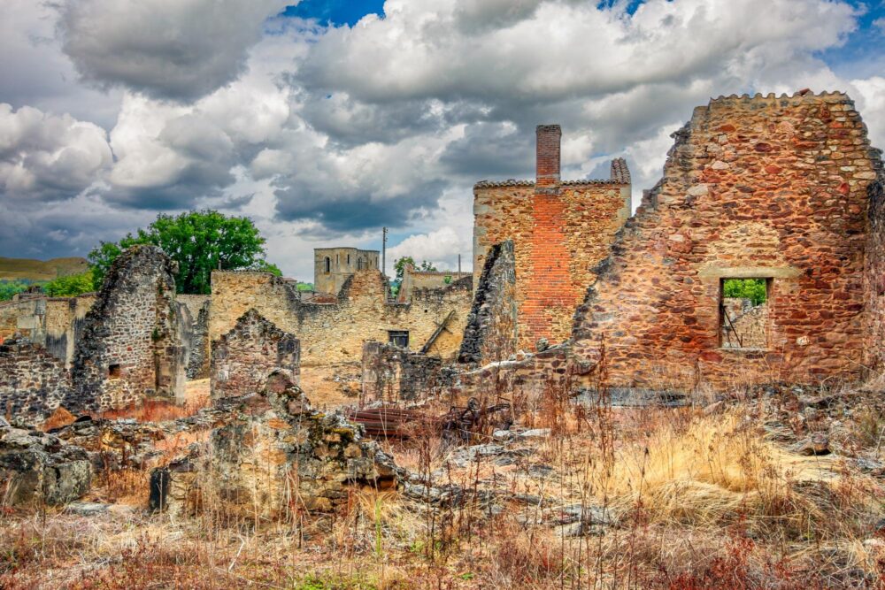 Le village martyr, Oradour-sur-Glane