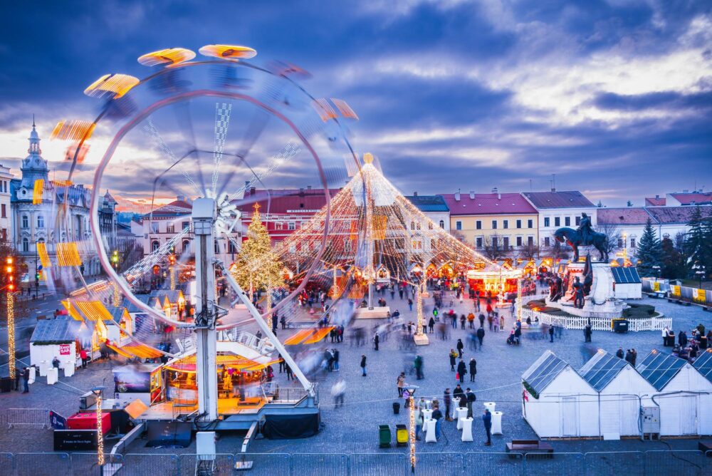 Marché de Noël dans la ville de Cluj-Napoca en Roumanie