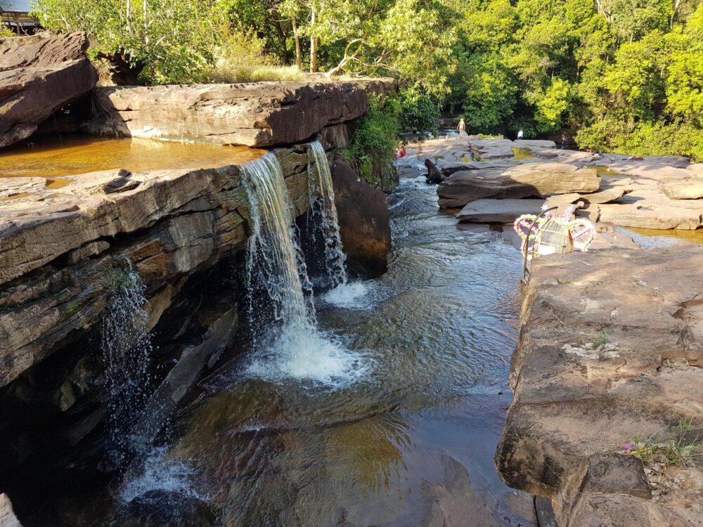 Panorama sur la cascade de Kbal Chhay