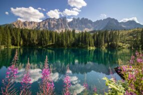 Panorama sur le Lago di Carezza, Dolomites