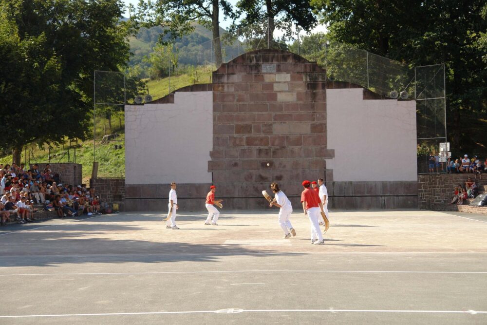 Partie de pelote basque, Pays Basque