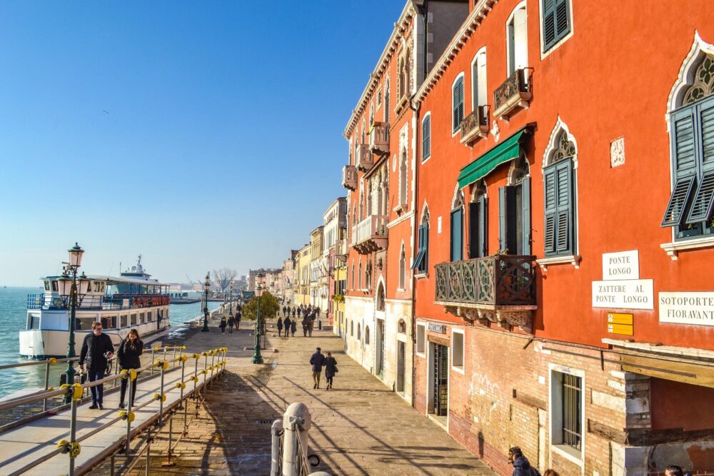 Promenade des Zattere à Venise