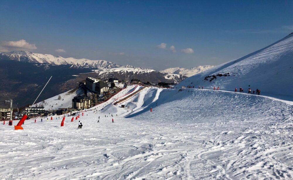 Station de ski de Saint-Lary-Soulan dans les Hautes-Pyrénées, France