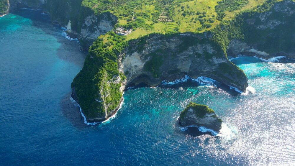 Vue aérienne sur Banah Cliff Point