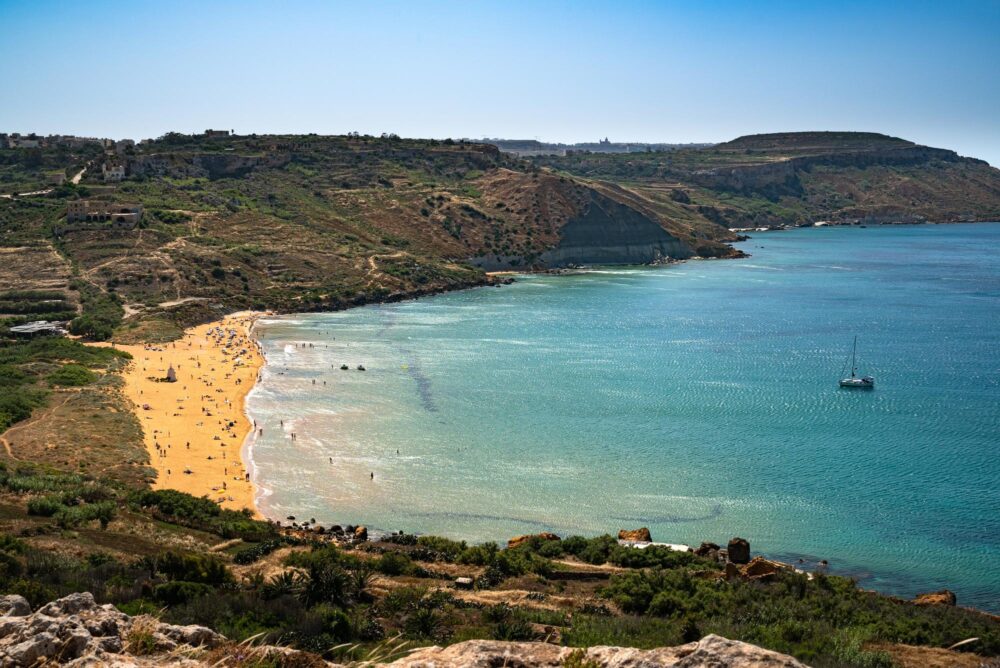 Vue sur la plage de Ramla Bay