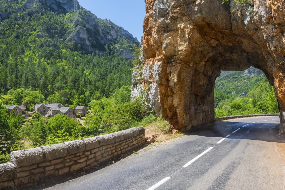 La vallée du Tarn par la route des corniches, France