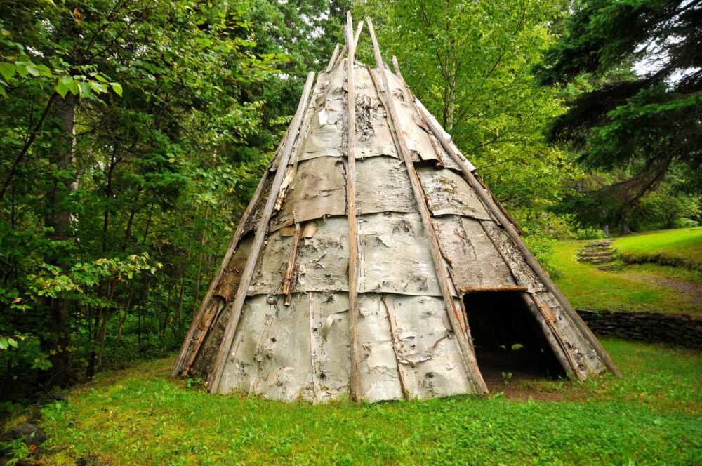 Le site d’interprétation du peuple Micmac de Gespeg en Gaspésie