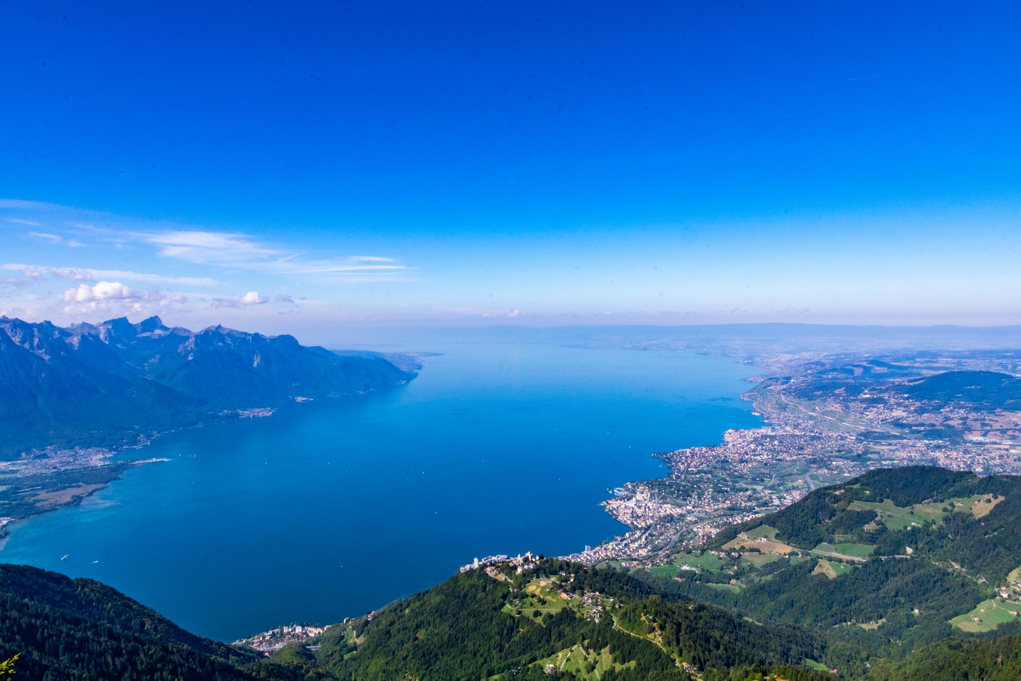 Vue sur le lac Léman depuis Les Rochers-de-Naye
