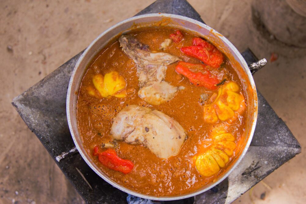 Domoda au poulet, Gambie