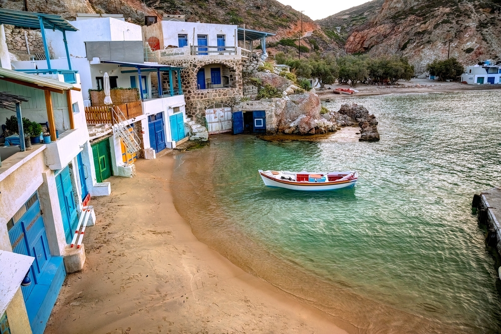 Plage de Fyropotamos, Milos