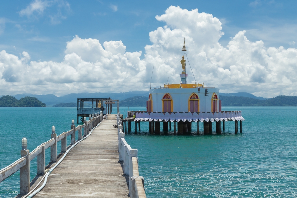 Le Wat Koh Phayam sur l'île Koh Phayam, Thaïlande