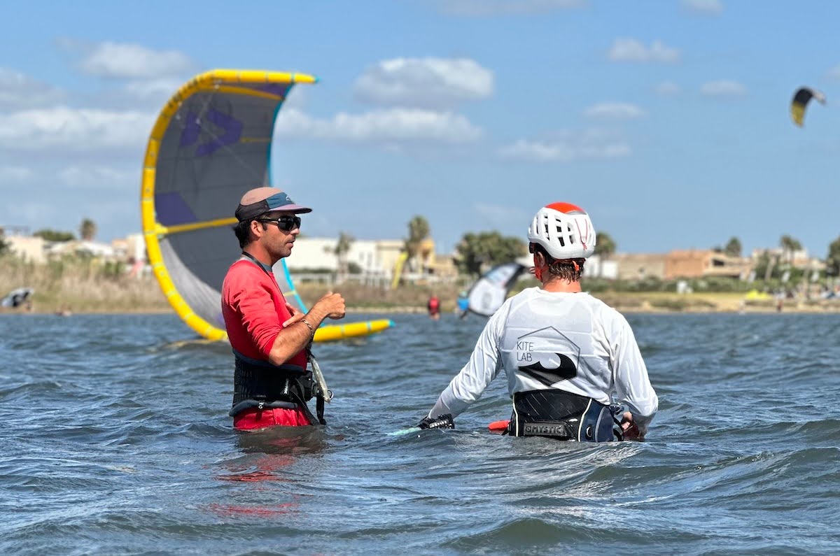 Kitesurf en Sicile, apprendre avec une école