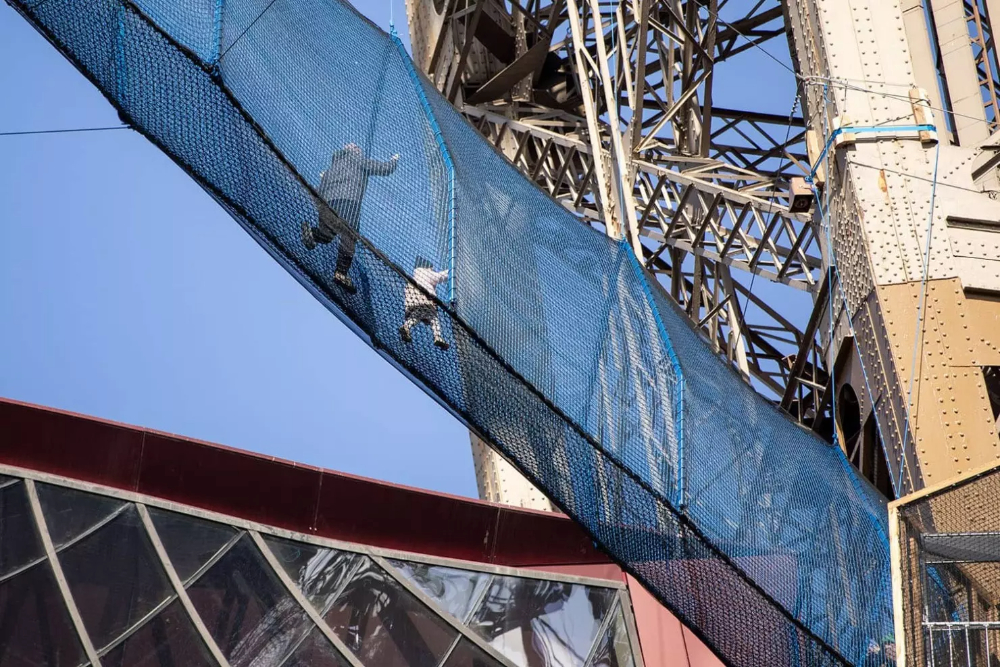 Pont suspendu à la Tour Eiffel