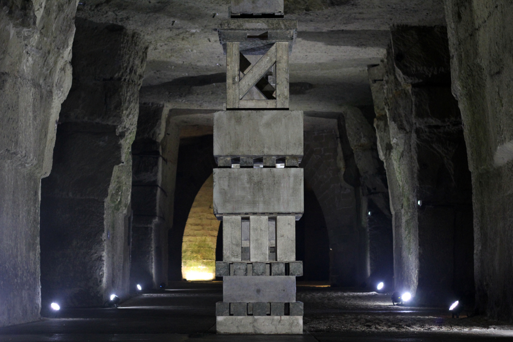 Intérieur des Caves Ackerman, Saumur