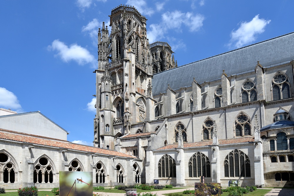 La cathédrale Saint-Étienne à Toul, Grand Est