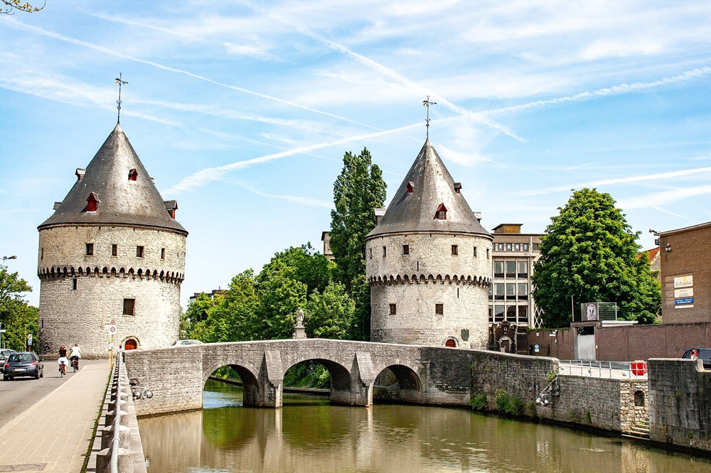 Les Tours du Broel à Courtrai, Belgique