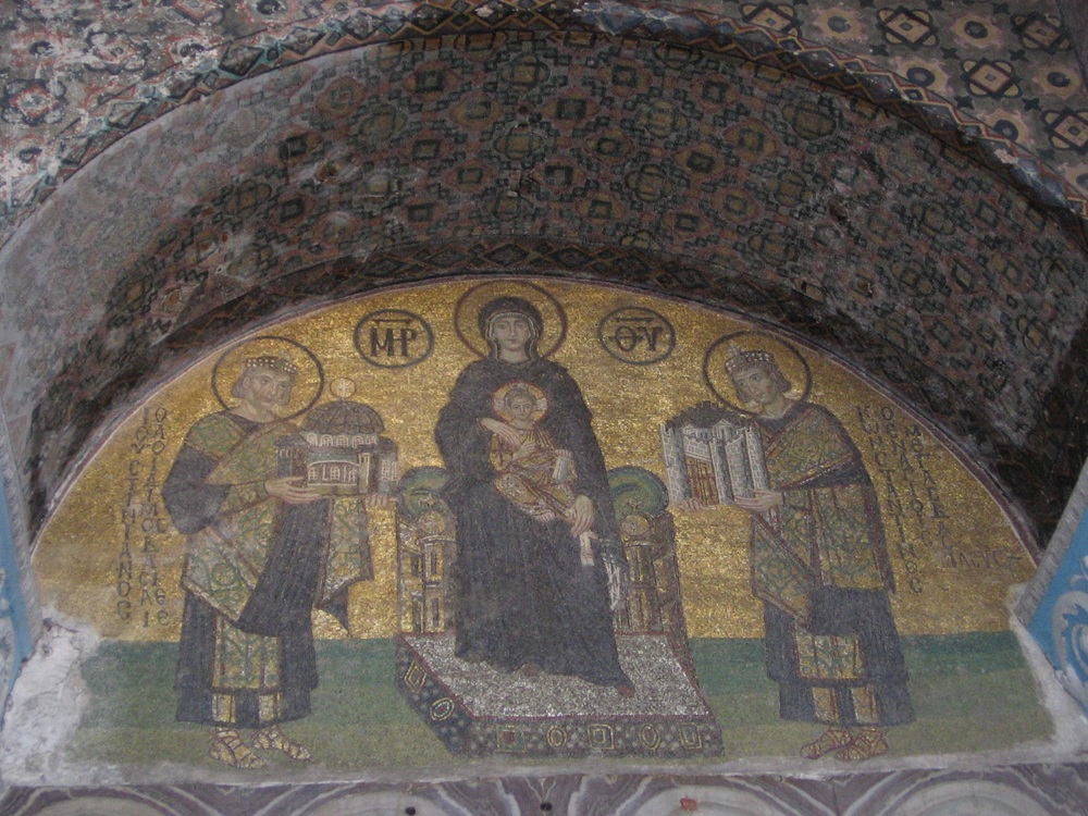 Mosaiques à l'intérieur de la mosquée Sainte-Sophie