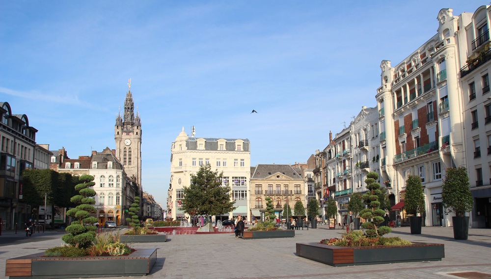 Place d'Armes dans le Vieux-Douai