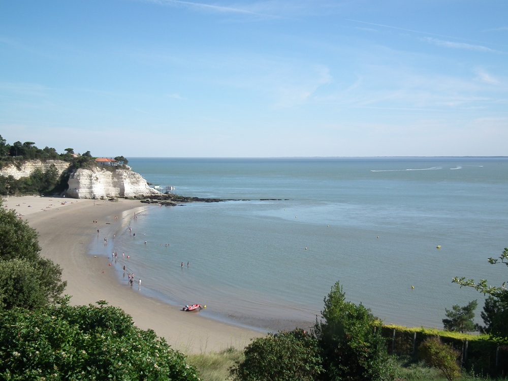 Plage des Nonnes à Meschers-sur-Gironde, Nouvelle-Aquitaine