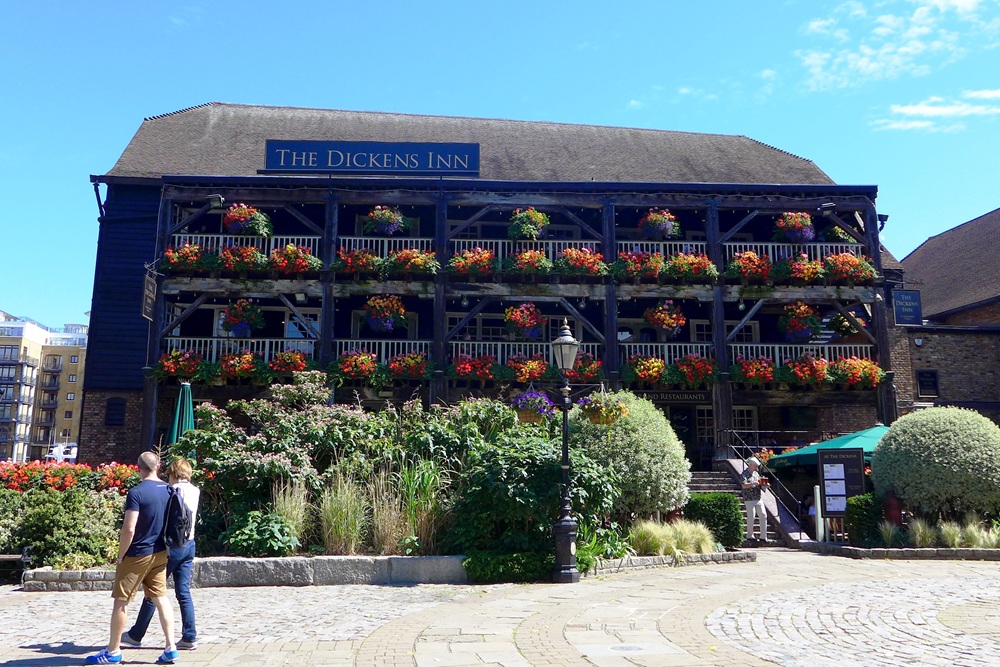 Dickens Inn, Londres