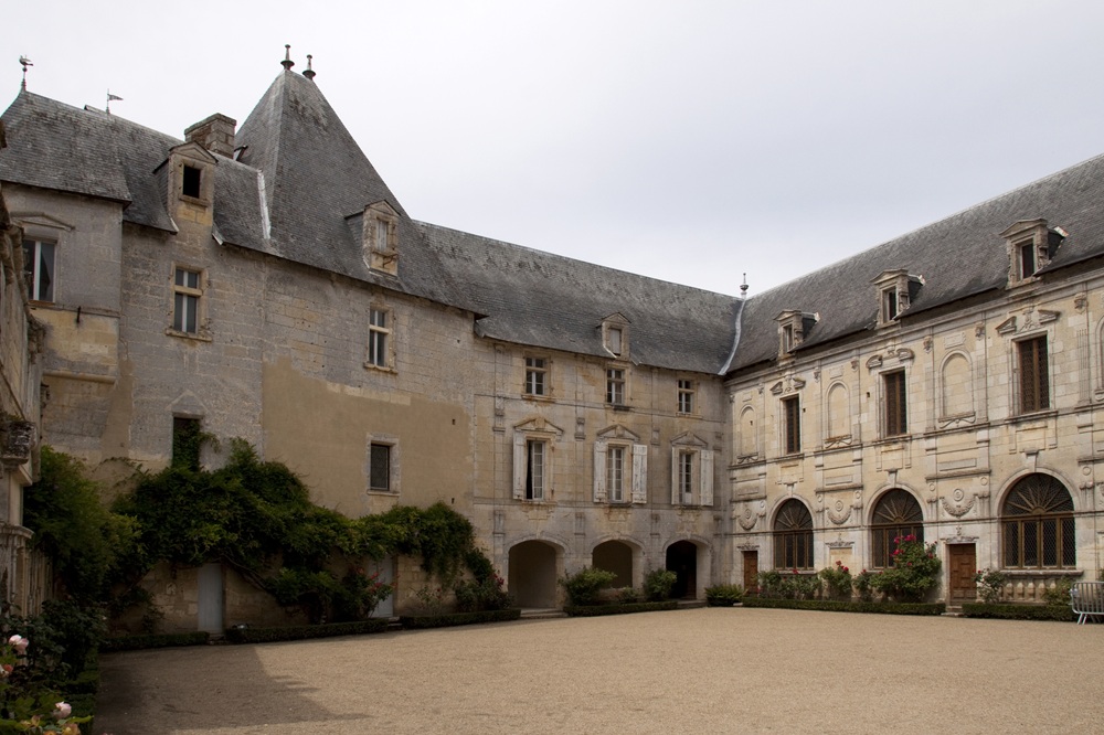 Le château de Vayres près de Libourne