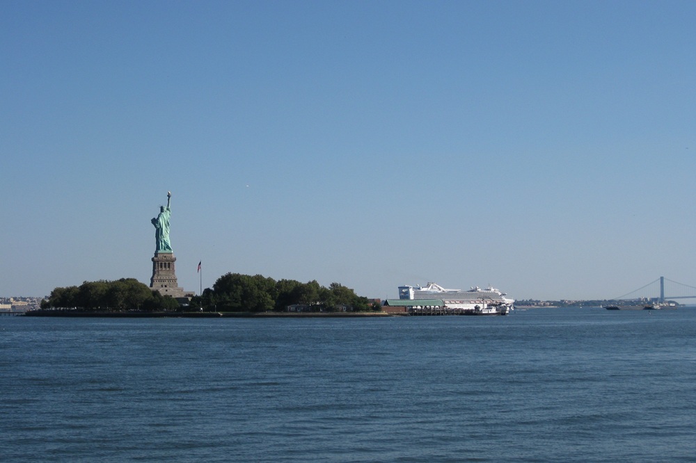 Vue sur la Statue de la Liberté depuis Liberty State Park
