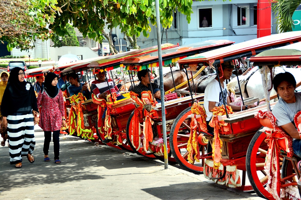 Charrettes à Bukittinggi, Sumatra