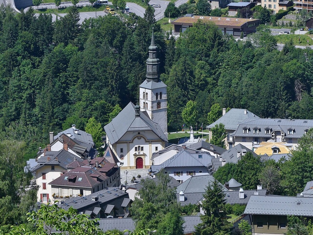 Église et village de Saint-Gervais-les-Bains