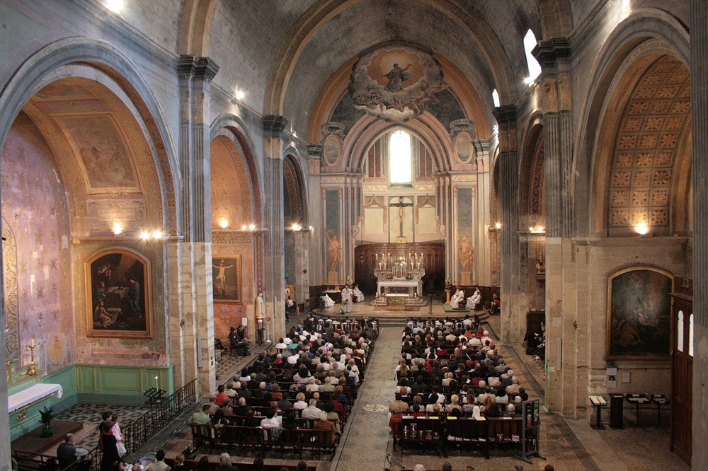 Intérieur de la cathédrale Notre-Dame-de-Nazareth, Orange