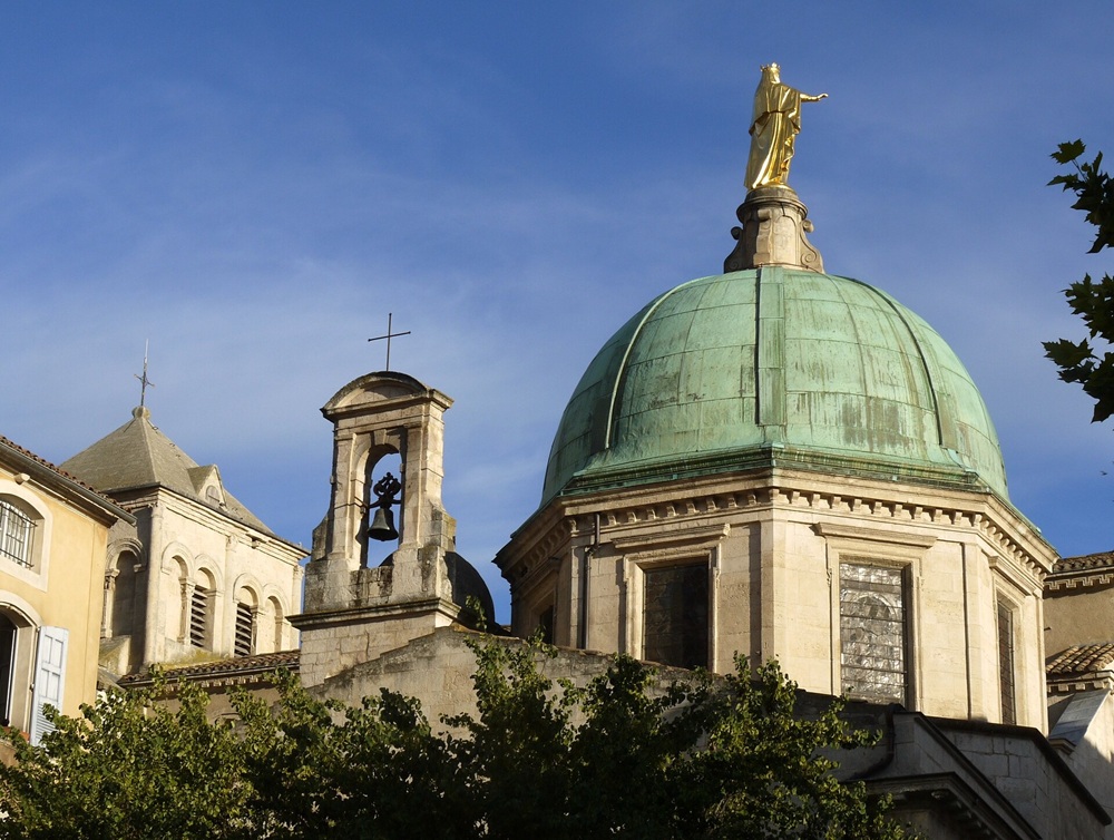 La cathédrale Sainte-Anne, Apt