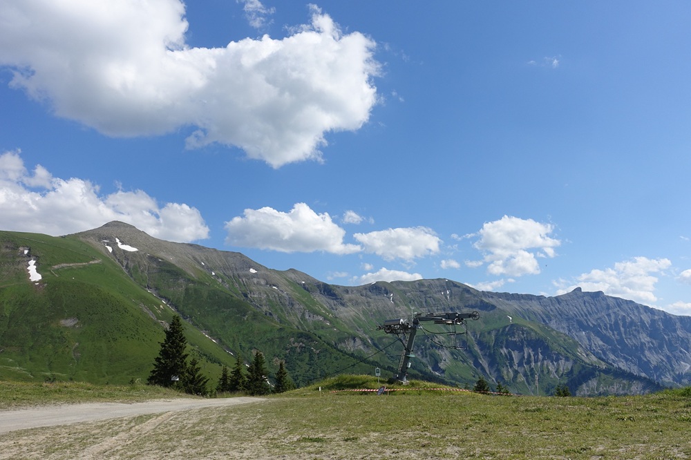 Le mont Joux et ses alpages