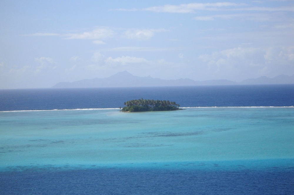 Motu dans le lagon de Raiatea