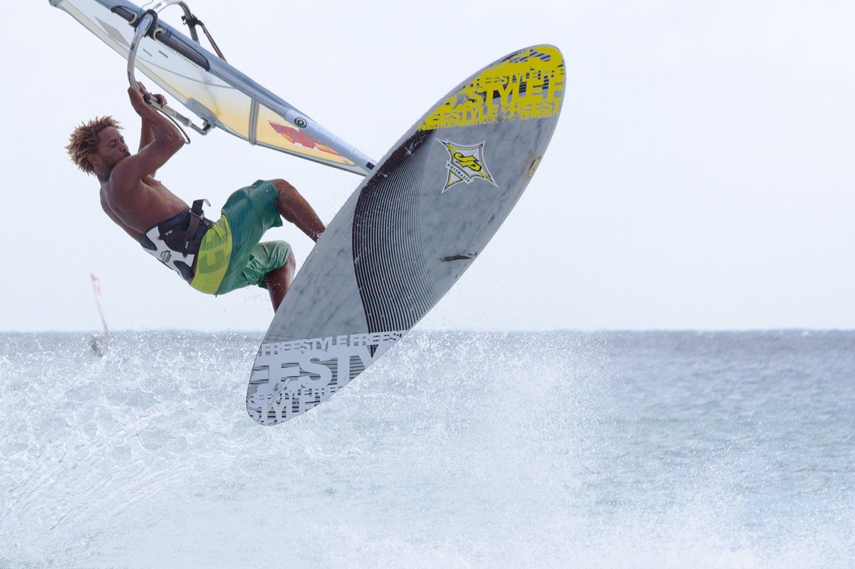 Activité de windsurf au Cap-Vert