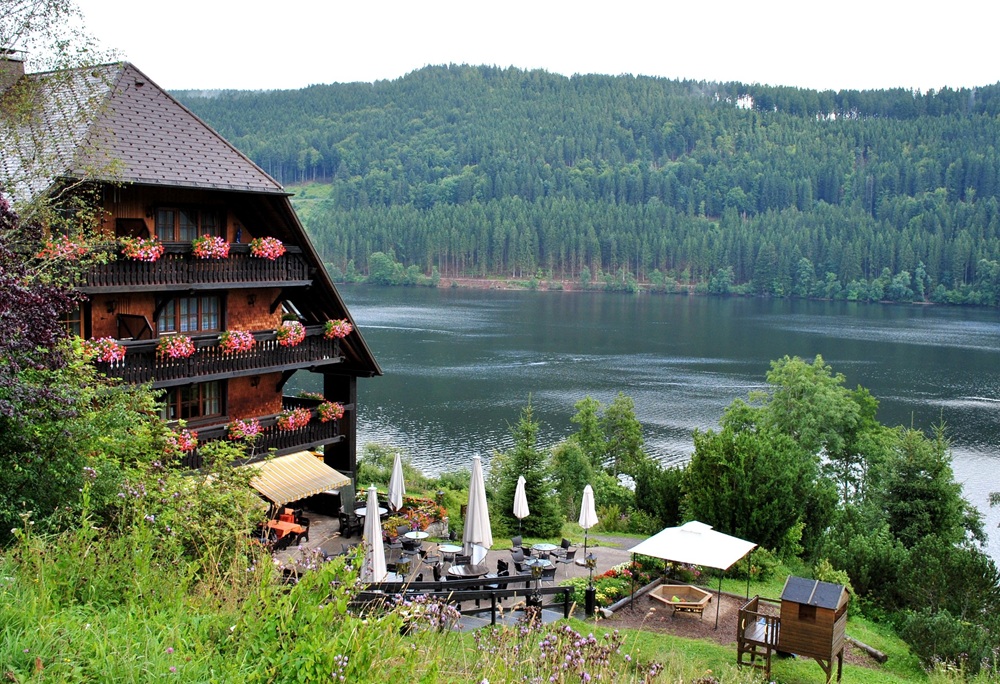 Hôtel au bord du lac Titisee, Forêt-Noire