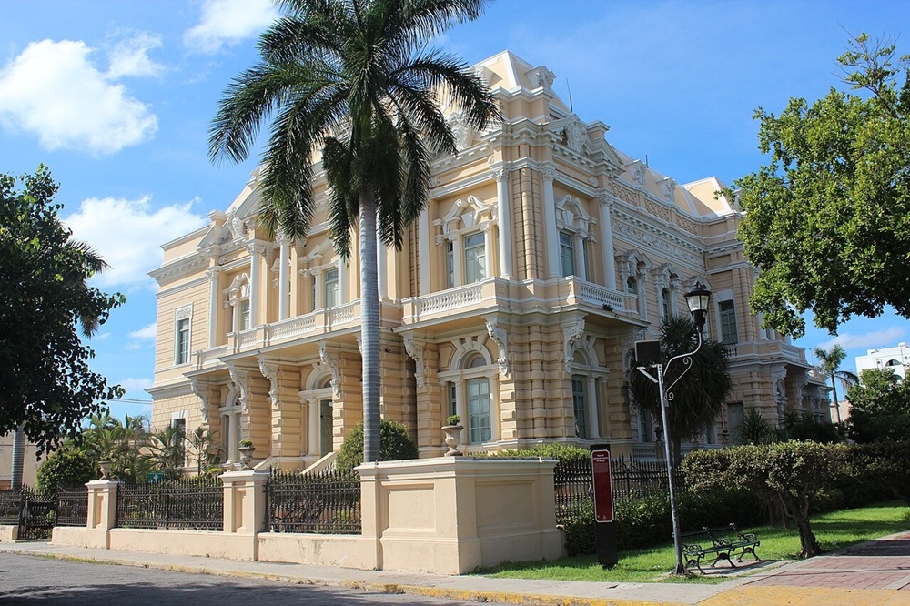Le Palacio Cantón sur le Paseo de Montejo, Mérida