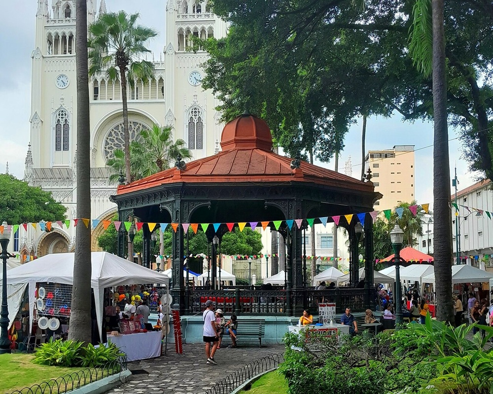 Le Parque Seminario, Guayaquil