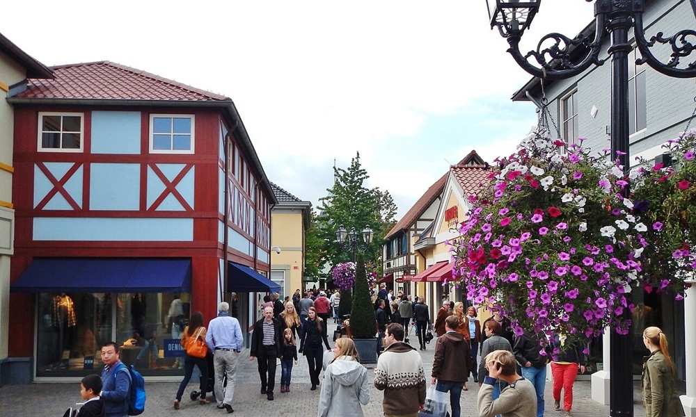 Roermond Designer Outlet, dans le Limbourg néerlandais