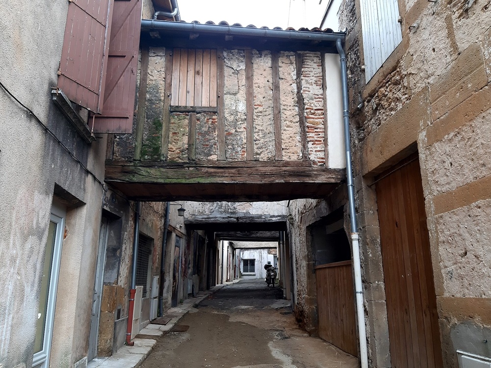 Rue des Arceaux, Mont-de-Marsan
