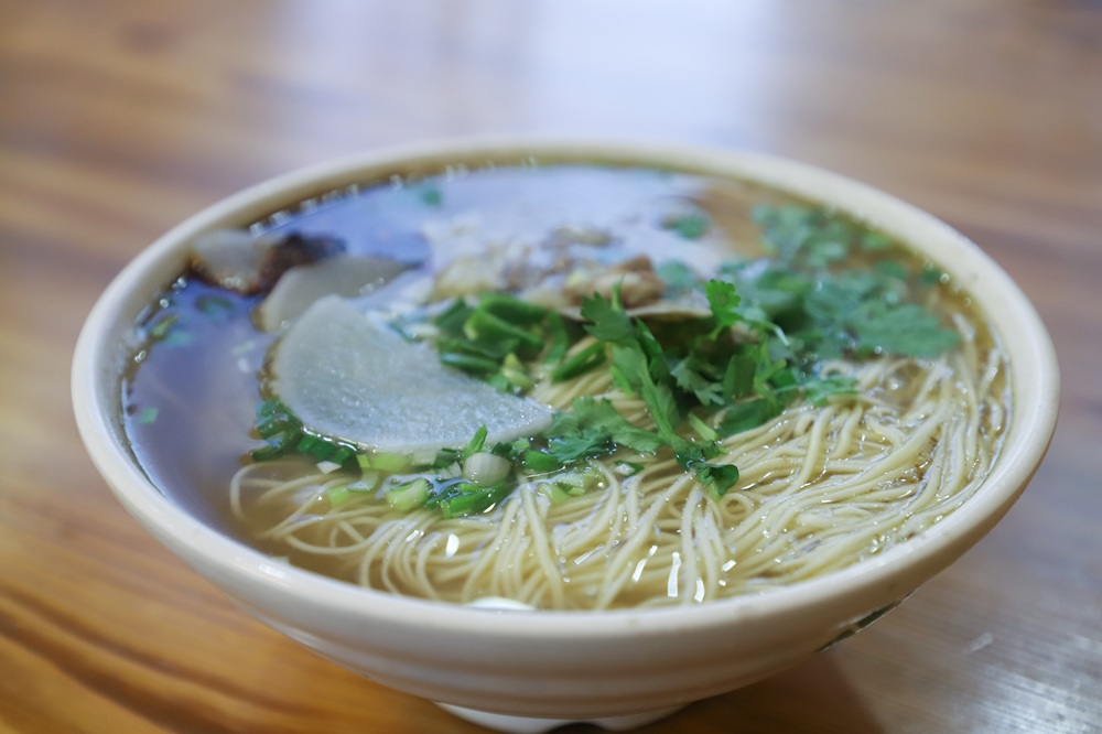 Soupe chinoise de nouilles à base de viande de bœuf