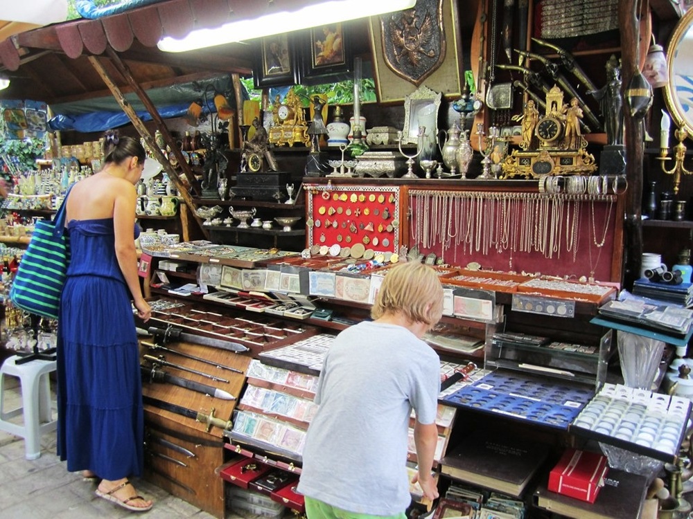 Boutique de souvenirs à Budva, Monténégro