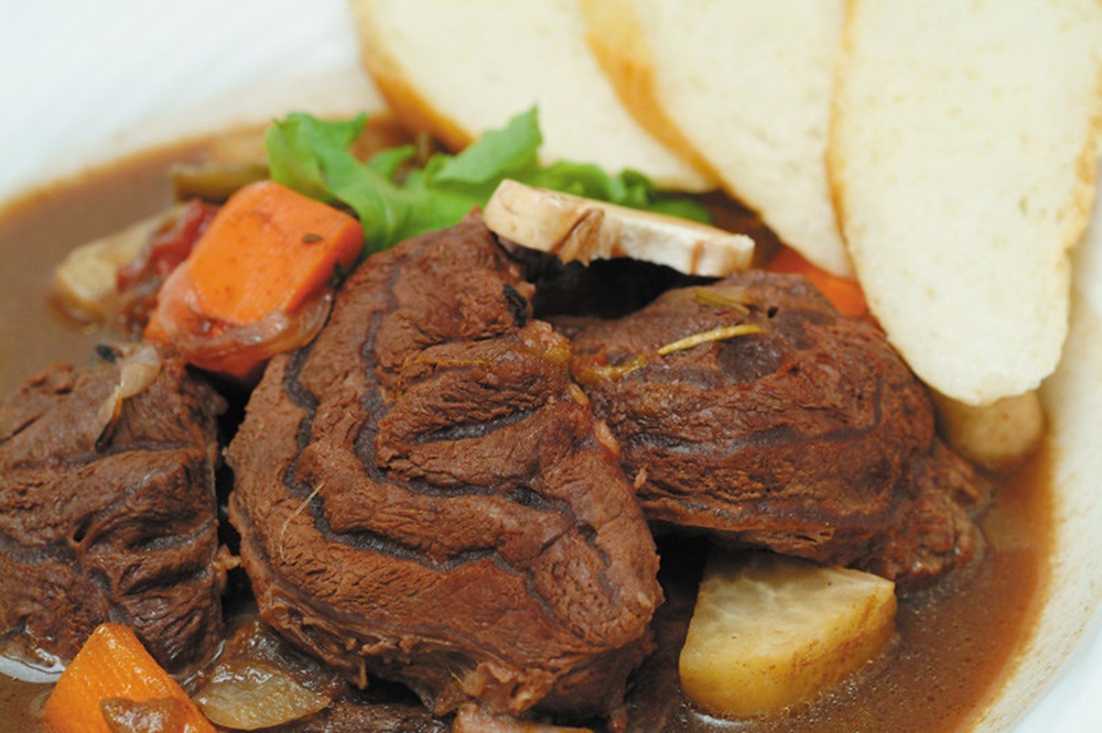 Gros plan sur un bœuf bourguignon