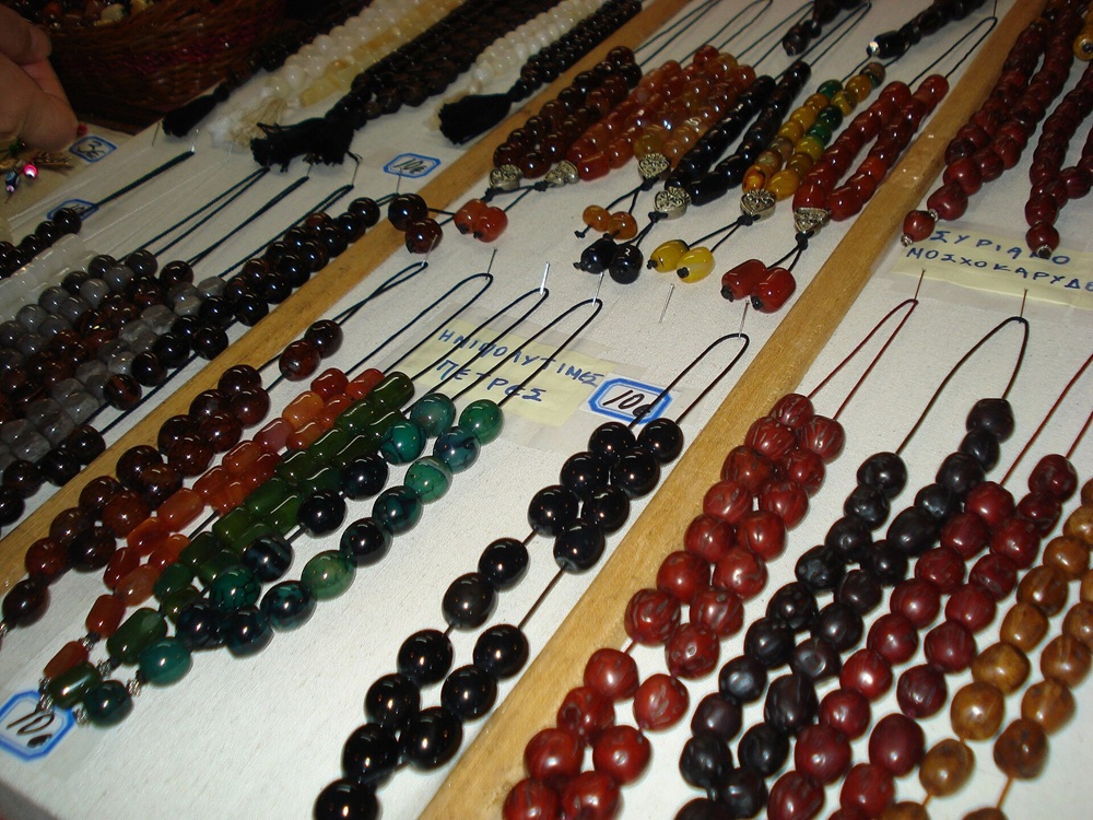 Komboloï, Athènes