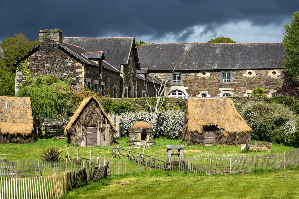 L'Abbaye de Bon-Repos, côtes d'Armor