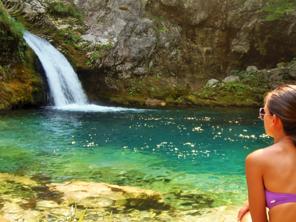 Le Blue Eye, Albanie