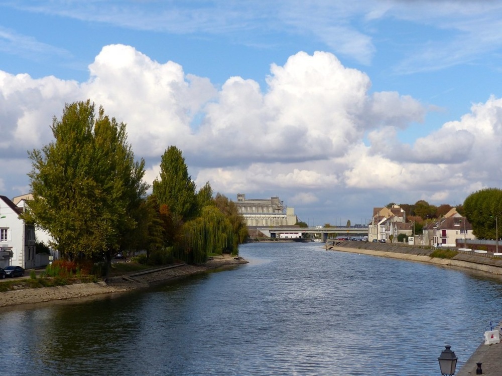 Les bords de l’Yonne, Sens