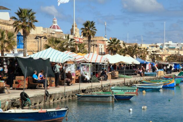 Souvenirs de Malte au marché de Marsaxlokk
