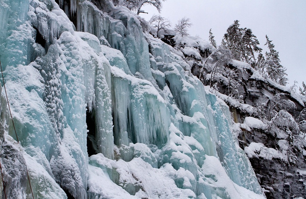 Cascades gelées à Korouoma, Laponie finlandaise